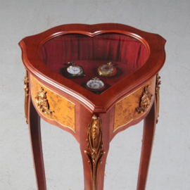 Antieke bijzettafels / Hartvormig juwelentafeltje "Faberge Heirbloom furniture collection" jaren '70 (No.582623)