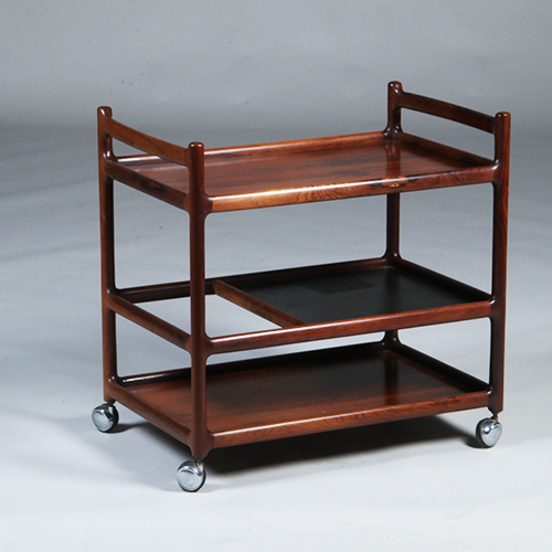Theewagen dranken trolley 3 niveaus Palissander ca 1960 door Henning Korch voor CFC Silkenborg (No.303005)