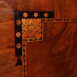 Secretaire Abattant of klepbureau met 4 biscuit panelen prachtig ingelegd ca 1790 (No.260650)