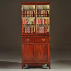 Antieke kast /  boekenkast / servieskast in mahonie met (vervangbare) beklede achterwand  ca. 1800 (No.231412)