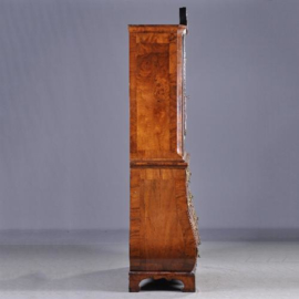antieke kast / Wortelnoten topbureau of spiegelkabinet ca. 1775 met schrijflade (No.871544)