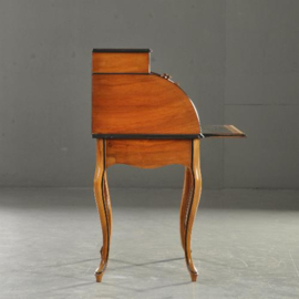 Antieke bureaus / Hollands Willem III damesbureau / trommelbureau ca. 1875 in noten met zwart (No.985985)
