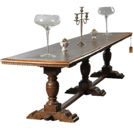 Antieke tafel / Zeer lange smalle kloostertafel / Kasteeltafel / refectory table 17e eeuw en later (No.472062)