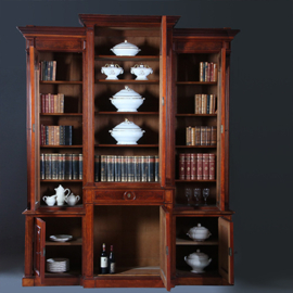 Bibliotheekkast 2,60 m hoog  met 6 deuren en dubbel break front ca. 1880 facet geslepen glas (No.222195)