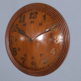 Zenith wandklok vroeg serie nummer ca 1915  ronde bolle kast met 24-uur aanduiding (No.661153)