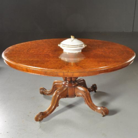 Antieke tafel / Grote tilttoptable ovaal wortelnoten ca. 1860 Engeland (No.472060)