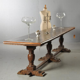 Antieke tafel / Zeer lange smalle kloostertafel / Kasteeltafel / refectory table 17e eeuw en later (No.472062)