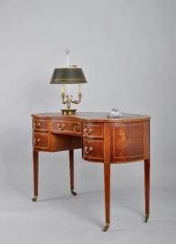 Antieke bureaus / Niervormig damesbureau mét stoel fantastisch van kwaliteit ca. 1900 (No.86608)