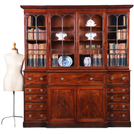 Engels Georgian break front bibliotheekkast ca 1810 in mahonie met uittrekbaar bureau (No.422405)