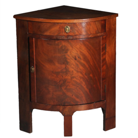Lage 1-deurs Biedermeier hoekkast met deur en lade Hollands  ca 1820 (No.432715)