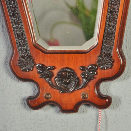 Antieke spiegels / Schildvormige halspiegel met bronzen ornamenten ca. 1930 (No.745229) gegoten