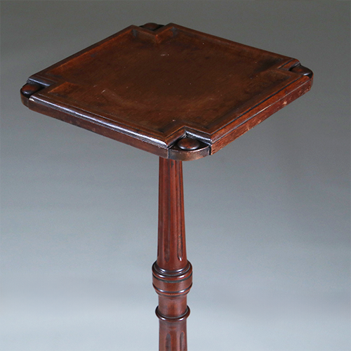 Louis Seize gueridon ca 1800 mahonie met verdiept blad (No.301840)