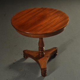 Antieke bijzettafels / wijntafels / Ovaal mahonie Willem III tafeltje / salontafeltje ca. 1870  in mahonie (No.501822)