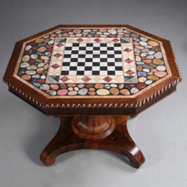 Antieke tafel / schaaktafel / centertable ca. 1840 met pietra dura blad op Palissander voet (No.640857)