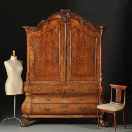 Antieke kast / Hollands Rococo Kabinet ca. 1755 in afzeliawortel (No.393015)