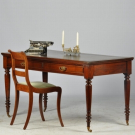 Antieke bureaus / Engelse sidetable / schrijftafel ca. 1900 met groen-bruin leer ingelegd  op gedraaide poten (No.621145)