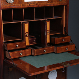 Secretaire Abattant of klepbureau met 4 biscuit panelen prachtig ingelegd ca 1790 (No.260650)