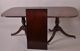 Antieke tafel / Engelse D-end table ca. 1940 2,25 m. lang mahonie met ingelegde bies van palmhout (No.482208)