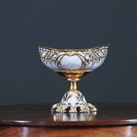 Groot tafel stuk of Piece de Milieu wit porselein met goud begin 19e eeuw (No.270160)