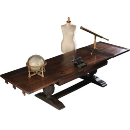 Antieke tafel / Zeer stoere Engelse pull leaf table / trektafel  17e eeuw en later 3,16 lang! (No.611656)