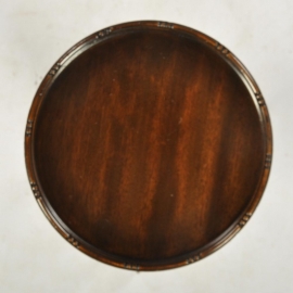 Antieke bijzettafels / Wijntafeltje of bijzettafel jaren "50 nog niet antiek in mahonie met verdiept blad (No.590203)