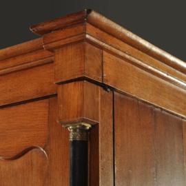 Antieke kast / Strak Hollands Kabinet ca. 1840 met zwart gepolitoerde zuilen (No.998759)