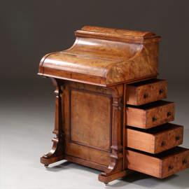 Blond wortelnoten Davenport secretaire met geheime Harlequin of pop-up postvakjes ca 1845 (No.982255)