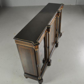 Antieke kast / Victoriaanse credenza ca. 1875 noten met ebbenhout, vrijstaande zuilen en 2 vitrines (No.390658)