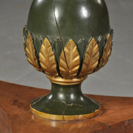 Antieke bijzettafels / Doorleefde salontafel in mahonie groen en goud Ca. 1840 (No.460243)