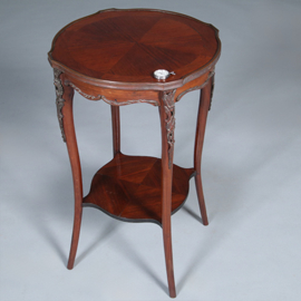 Mahoniehouten Lodewijk XI stijl bijzettafeltje of wijntafeltje ca 1900 (No.440565)