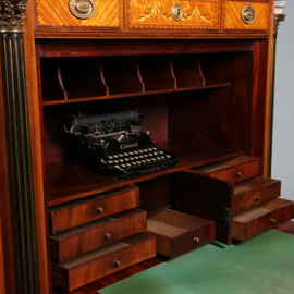 Fantastische satijnhouten Louis XVI secretaire met zijdeuren en fabelachtig inlegwerk ca 1795 (No.260655)