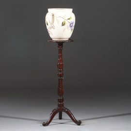 Piedestal lampetafel in eikenhout met verdiept blad ca 1900 (No.941810)