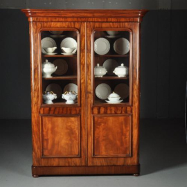 Antieke kast / Victoriaanse mahonie 2-deurskast ca. 1865 deels beglaasd met veel planken (No.513031)