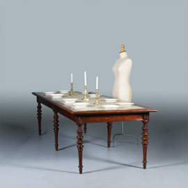 Praktische chique lange noten eetkamertafel of werktafel met wasdoek ingelegd Hollands ca 1880 (No.283040)
