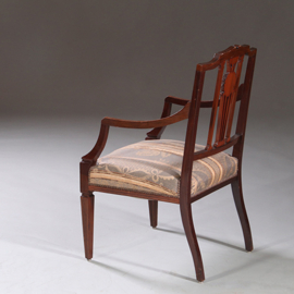Stel armstoelen met zeer fraai ingelegde medaillons ca 1900 incl stoffering naar wens (No.212805)