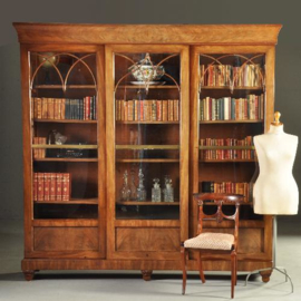 Antieke kast / Hollandse Biedermeier boekenkast / Bibliotheekkast ca. 1825 met 3 schuifdeuren (No.142132)