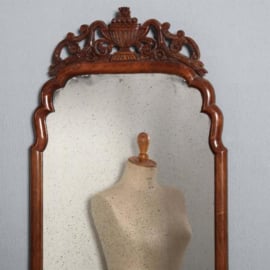 Antieke spiegels  / Hollandse notenhouten Soester spiegel ca. 1790 met afneembare kroon 45X 89 cm (No.650353)