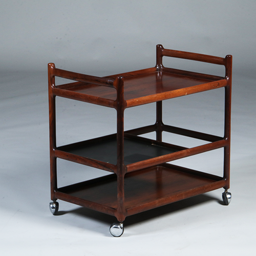 Theewagen dranken trolley 3 niveaus Palissander ca 1960 door Henning Korch voor CFC Silkenborg (No.303005)