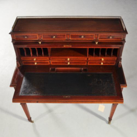 Antieke bureaus / Mahonie trommebureau met wegdraaiende zijkanten ca. 1880 (No.192341)