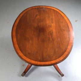 Antieke tafel / Reusachtige 8-persoons  tilttoptable in notenhout ca. 1920 ovaal (No.562214)