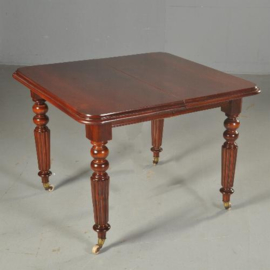 Antieke tafel / Engelse coulissentafel / pull out table ca. 1875 tot ruim 3 m. te vergroten (No.501310)