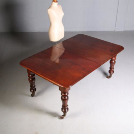 Antieke tafel / Victoriaanse mahonie pull out table ca. 1865 tot 3,39 m lengte  (No.630945)