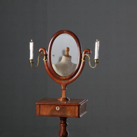 Antiek varia / Scheertafeltje / Kapspiegel of Gentlemens shavingstand met kandelaren hoogte verstelbaar (No.671933)