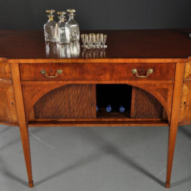 Antieke kast / Notenhouten sideboard ca. 1900 met geheime jalousie compartiment (No.281104)