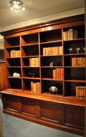 Antieke kast / Boekenkast Pander ca. 1925. Breed 2,70 m. (No.77168)