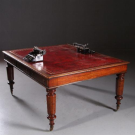 Antiek bureau / Partner Schrijftafel  ca. 1860 met 6 laden en rood goud gepreegd leer (No.781547)