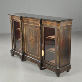 Antieke kast / Victoriaanse credenza ca. 1875 noten met ebbenhout, vrijstaande zuilen en 2 vitrines (No.390658)