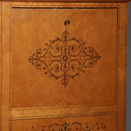 Secretaire abattant of klep secretaire met geheime vakjes, esdoorn met amarant ca 1835 (No.931140)