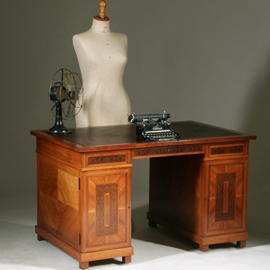 Oesterfineer ingelegd bureau met bureau stoel in bekleding naar wens (No.320435)#