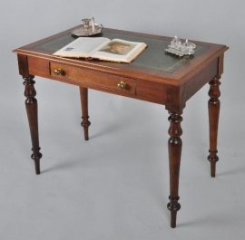 Antieke bureaus / Kleine Schrijftafel / sidetable met groen leer goud gestempeld ca. 1870 (No.86596)